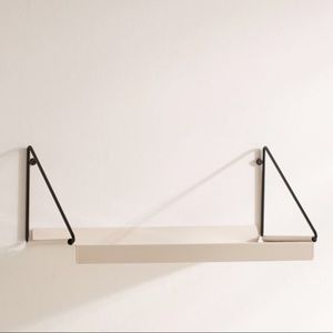 UO trendy modern shelf!